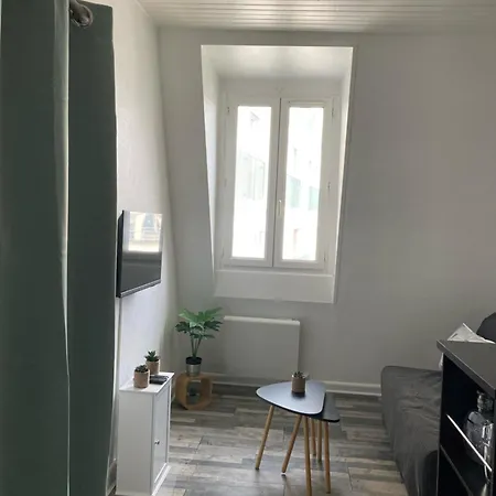 Studio Ideal Pour Decouvrir -7eme Etage Sans Asc *