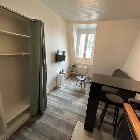 Studio Ideal Pour Decouvrir -7eme Etage Sans Asc 公寓 *